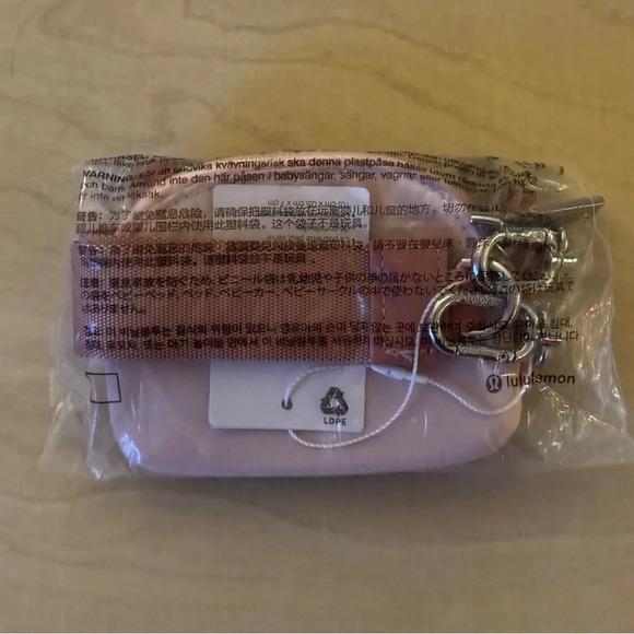 NWT - Lululemon Dual Pouch Wristlet Pink and Blush with Logo and Keychain Strap - Picture 3 of 12